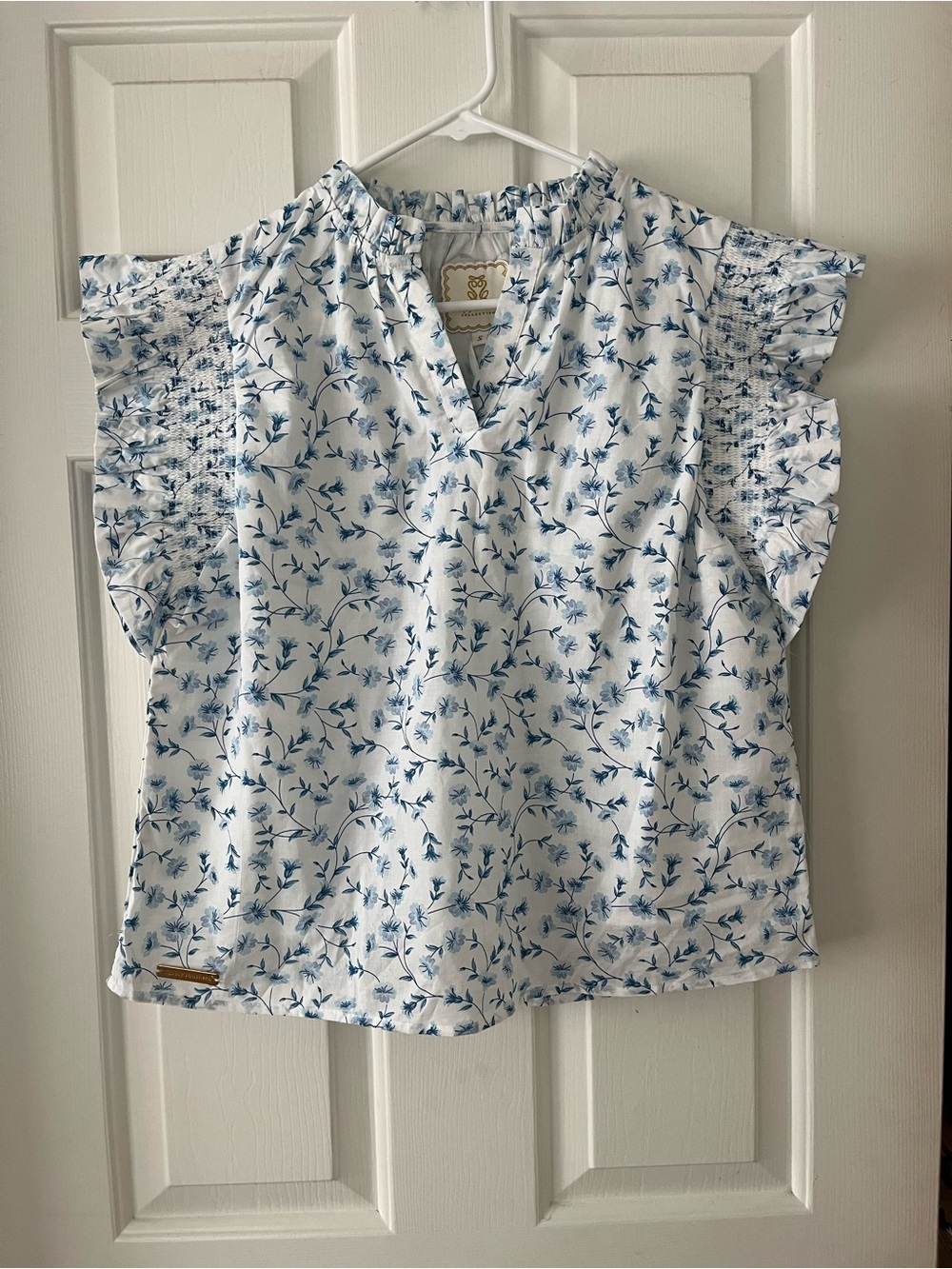 Simply Southern White Top with Blue Floral Print and Ruffle Sleeves NWT